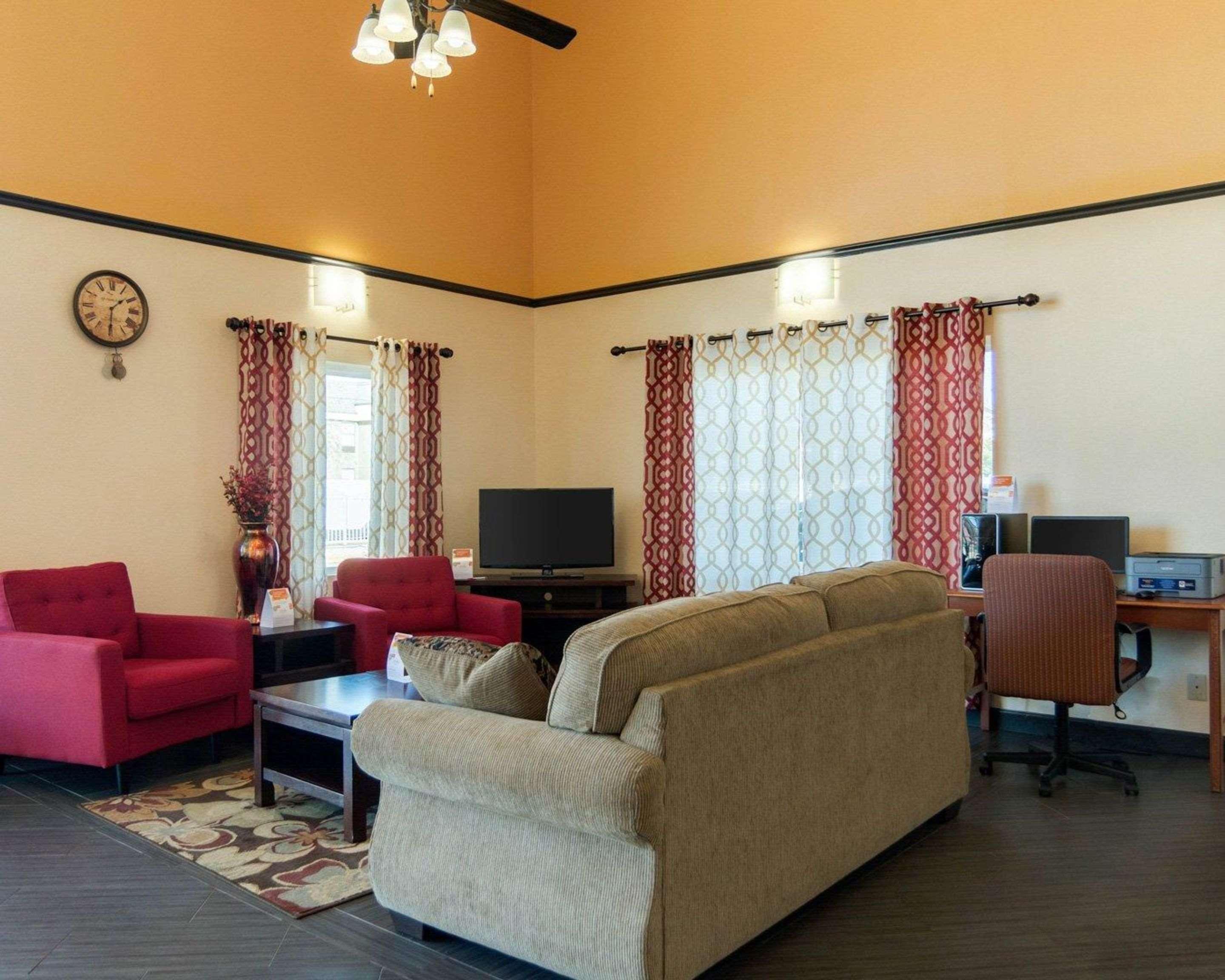 Homestay Inn & Suites Russellville Exteriör bild